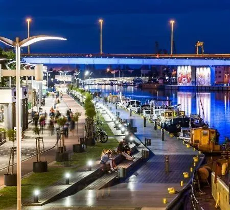 Luksusowy Z Widokiem, Basenem I Sauna Hanza Tower Апартаменты *