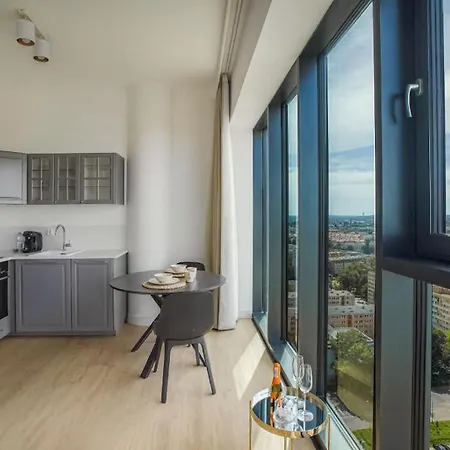 Luksusowy Z Widokiem, Basenem I Sauna Hanza Tower Apartment *