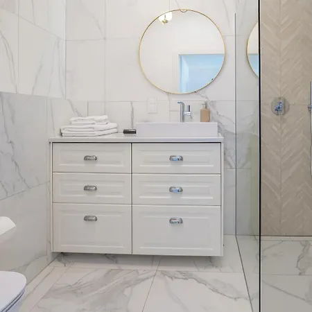 Luksusowy Z Widokiem, Basenem I Sauna Hanza Tower Apartment *