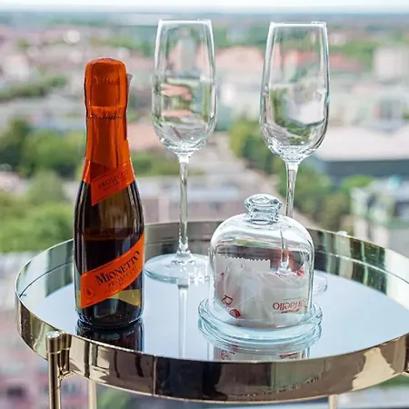 Apartment Luksusowy Z Widokiem, Basenem I Sauna Hanza Tower