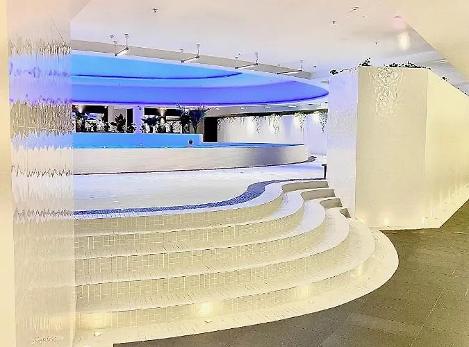 Luksusowy Z Widokiem, Basenem I Sauna Hanza Tower Daire *