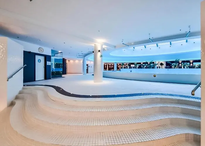 Luksusowy Z Widokiem, Basenem I Sauna Hanza Tower *